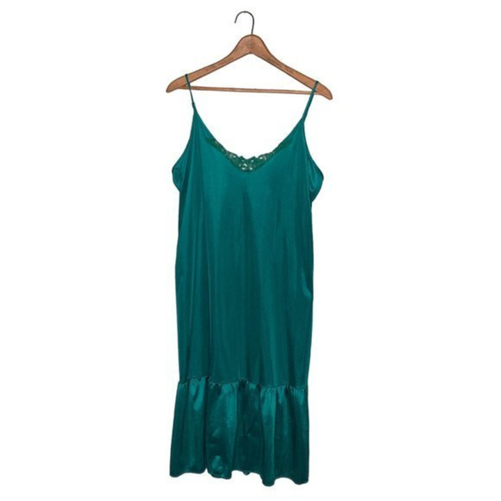 Vintage 80s Lady Cameo Dallas Plus 1X Green Drop Waist Ruffle Nylon‎ Slip Dress